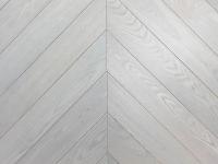 Инженерная доска Wood Bee Chevron Ясень Мунлайт 510x92x12