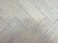Ламинат Kronparket Herringbone 12/34 4V 44815 Дуб Абердин 600x100 Елочка