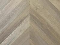 Инженерная доска Wood Bee Chevron Дуб Крема 510x92x12
