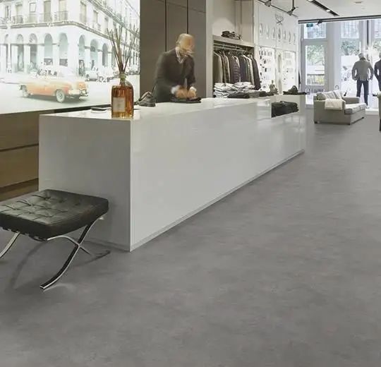 Линолеум Forbo Surestep Material 17412 Taupe Concrete (рулон: 2x25=50 м2)