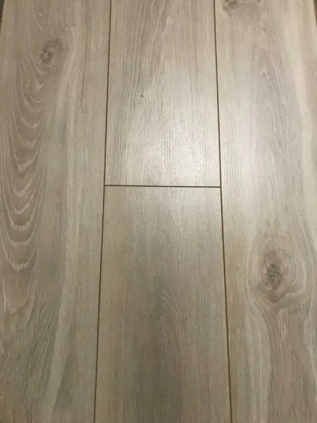 Ламинат Westerhof Cosmo CO 517 Дуб Гамма 33 класс 8 мм
