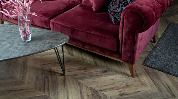 ISOCORE Ламинат Vinilam Parquet Chevron 8.5/43 4V I107516 Шеврон Лувр 1293x305