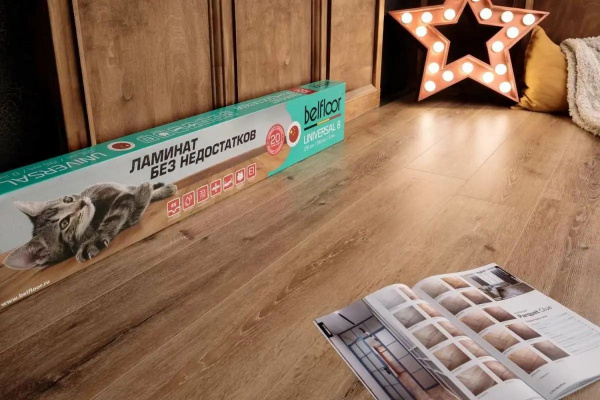 Ламинат Belfloor Universal BF80-003-UN Дуб 33 класс 8 мм