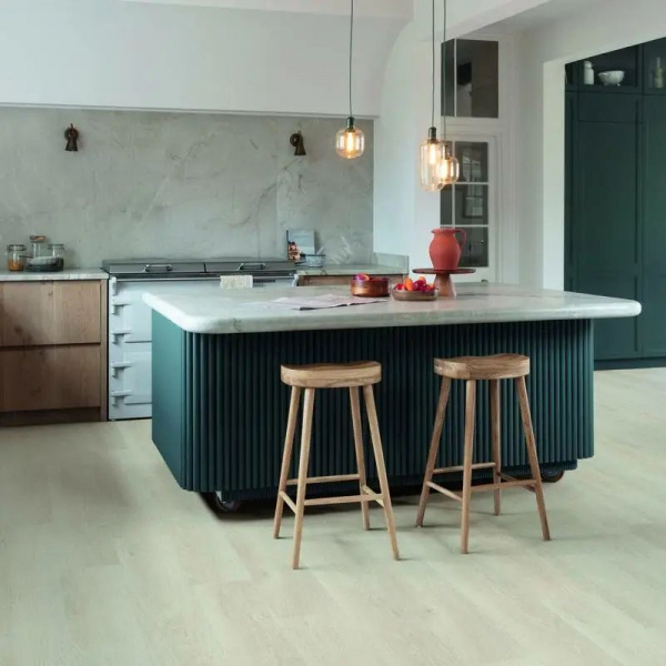 LVT Плитка Quick-Step Alpha Vinyl Bloom 6/33 4V AVMPU 40079 Дуб Морской светлый 1494x209