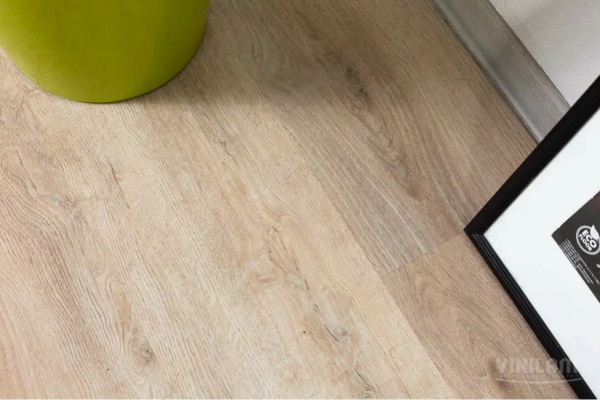 SPC Ламинат Vinilam Ceramo Wood 5.5/43 4V 5548 Дуб Брюз 1220x225