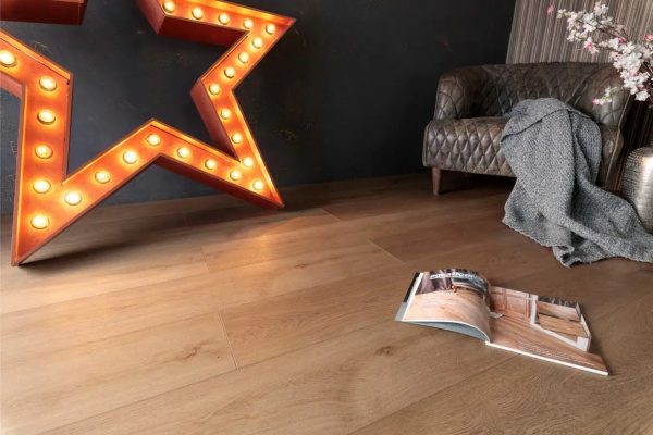 LVT Ламинат Aquafloor RealWood XXL AF8024XXL 1800x228x8
