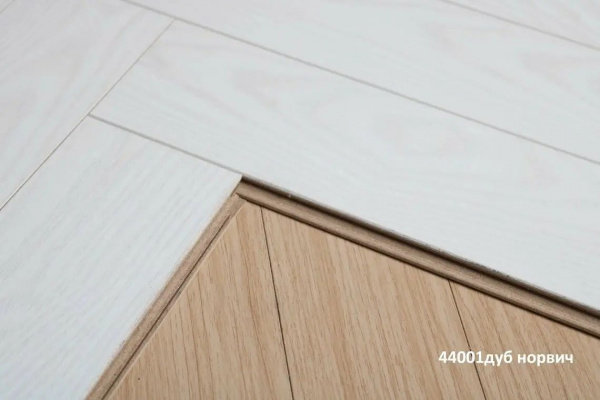 Ламинат Kronparket Herringbone 44001 Дуб Норвич 34 класс 12 мм