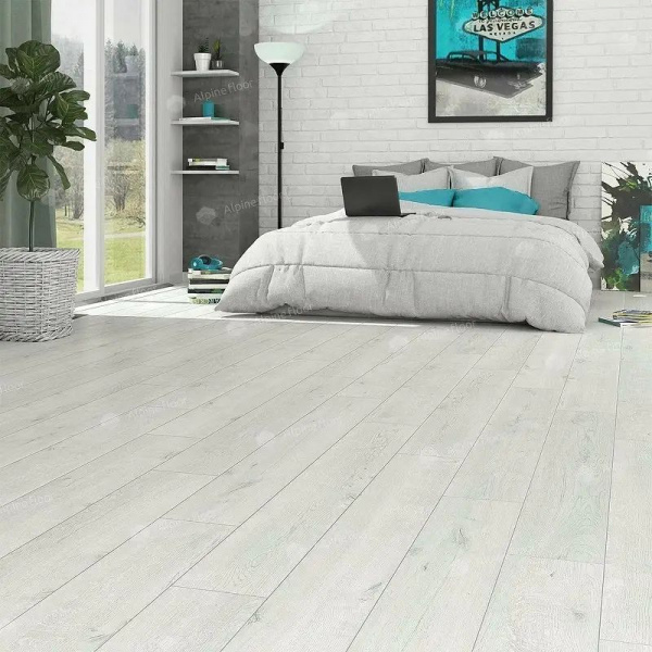 Ламинат Alpine Floor by Camsan Premium P 1006 Дуб Вайт 32 класс 10 мм