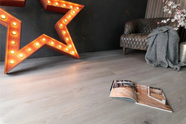 LVT Ламинат Aquafloor RealWood XXL AF8022XXL 1800x228x8