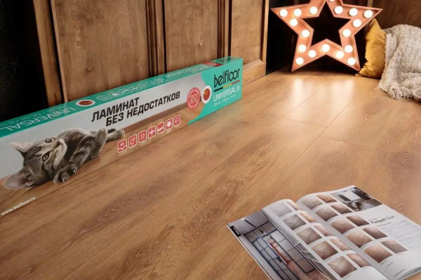 Ламинат Belfloor Universal BF80-7195-UN Дуб 33 класс 8 мм