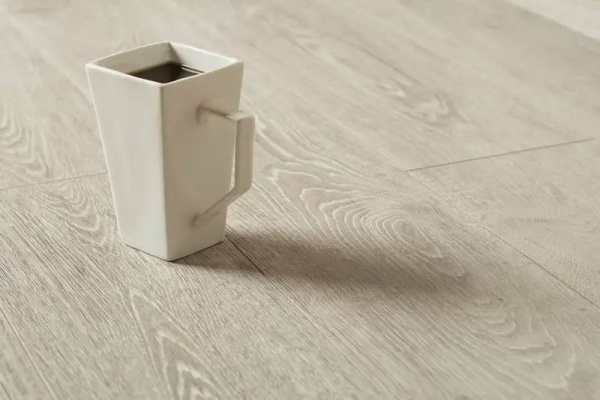 Ламинат Kronopol Gusto Aurum D3491 Ceylon Oak (Дуб Цейлон) 33 класс 8 мм