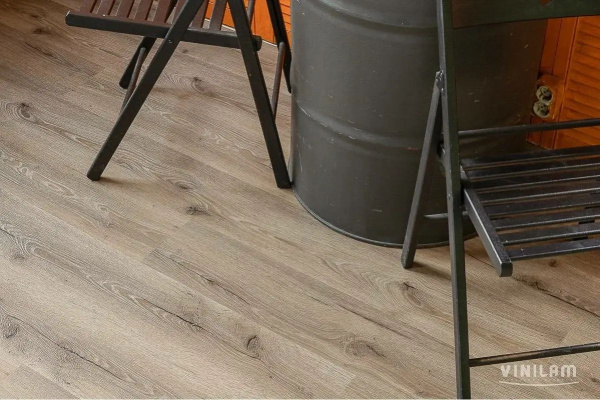 LVT Ламинат Vinilam Click 3.7/43 4V 8838-Eir Дуб Дамп 1220x181