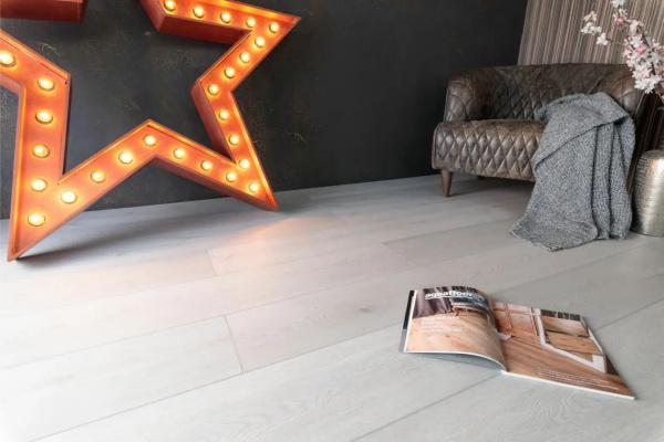 LVT Ламинат Aquafloor RealWood XXL AF8021XXL 1800x228x8