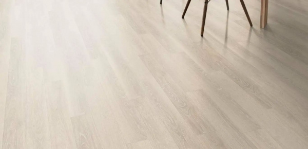 Ламинат Clix Floor Plus CXP089-2 Дуб Имперский Выбеленный 32 класс 8 мм