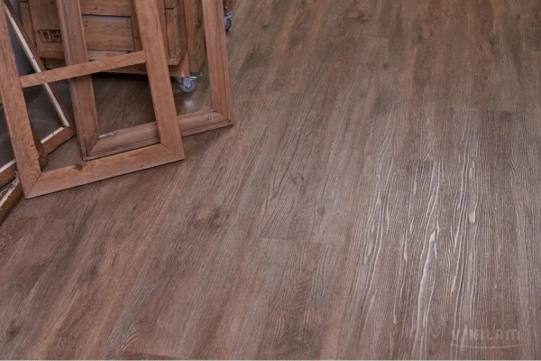 SPC Ламинат Vinilam Ceramo Wood 5.5/43 4V 61512 Дуб Оливковый 1220x225