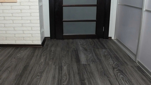 LVT Ламинат Decoria Mild Tile 2/42 DW 3153 Дуб Велье 950x184