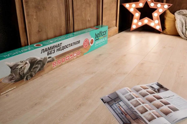Ламинат Belfloor Universal BF80-001-UN Дуб 33 класс 8 мм