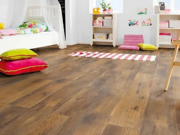 Ламинат Haro (Харо) Tritty 100 Дуб Альтхольц 526678 32 класс 8 мм