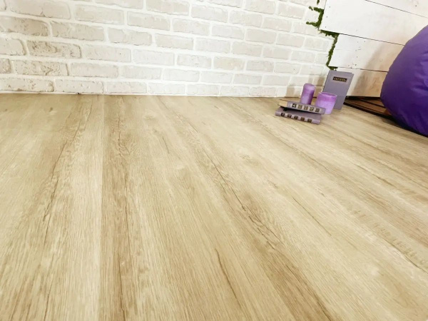 SPC Ламинат Lamiwood Quartzwood 5/43 4V Q-10 Дуб Челси 1220x229