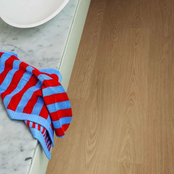 LVT Плитка Quick-Step Alpha Vinyl Blos Base 4/33 4V AVSPT 40278 Дуб Пряничный 1251x189
