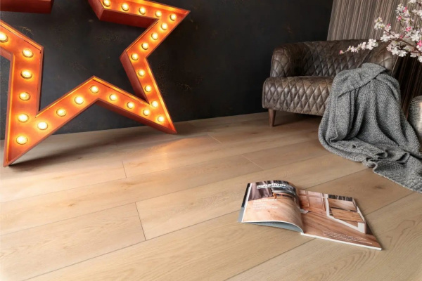 LVT Ламинат Aquafloor RealWood XXL AF8025XXL 1800x228x8