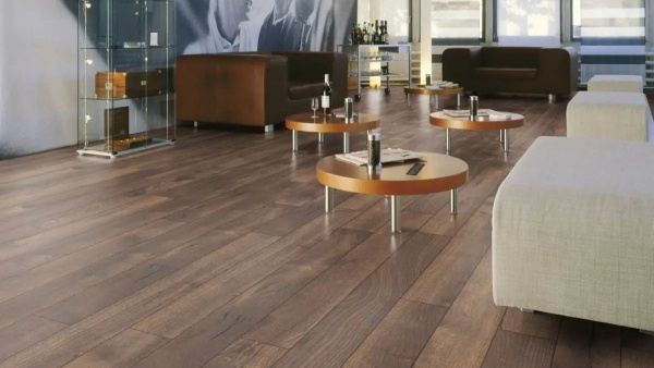 Ламинат Kronotex Amazone Aqua 10/33 4V D4766 Дуб Темный Петерсон 1380x157