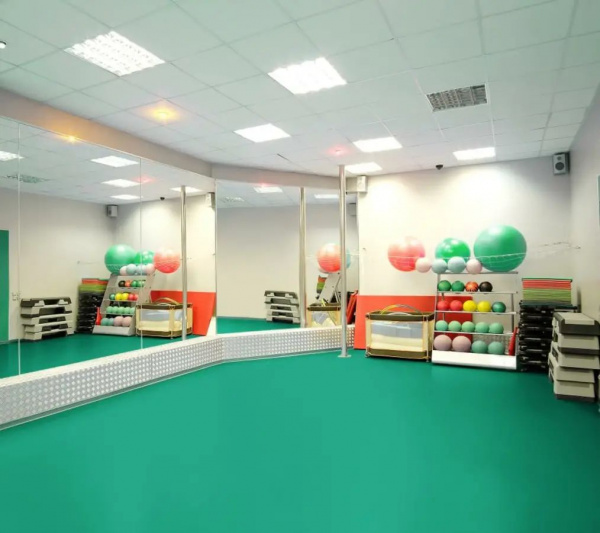 Спортивное ПВХ покрытие Tarkett Omnisports Action 40 Grey (рулон: 2x20.5=41 м2)