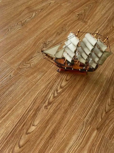 Ламинат Mostflooring Brilliant A11710 33 класс 12 мм