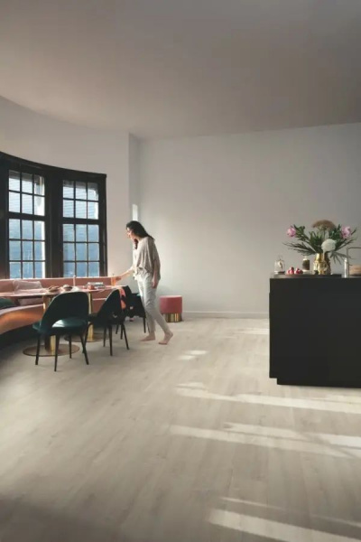 LVT Плитка Quick-Step Balance Glue Plus 2.5/33 4V BAGP40158 Дуб бархатный бежевый 1256x194
