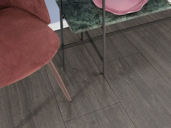 Ламинат Egger Pro Large AP CP EPL186 Дуб Шерман Антрацит 32 класс 8 мм