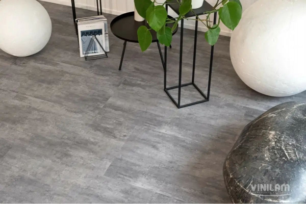 LVT Ламинат Vinilam Ceramo XXL Stone Glue 2.5/43 4V 71616 Цемент Серый 950x480