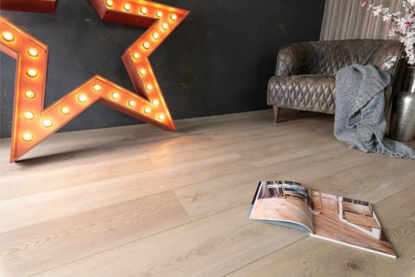LVT Ламинат Aquafloor RealWood XXL AF8023XXL 1800x228x8