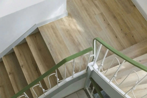 LVT Плитка Wineo 400 Wood 2/31 Дуб Рустик Открытие 1200х180