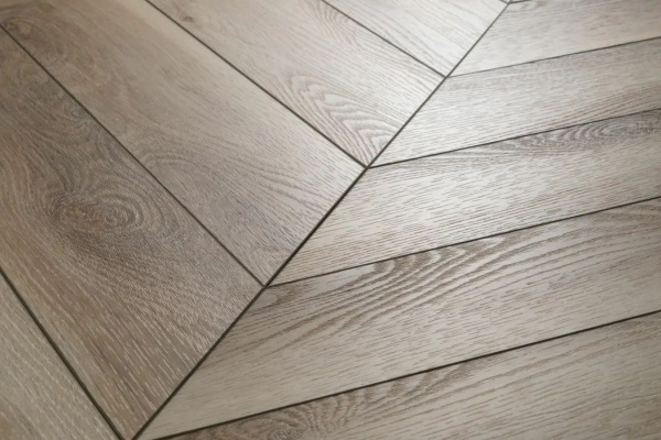 LVT Ламинат Aquafloor Parquet Chevron Glue 2.5/43 4V AF2551PGCh 553.7x130.5