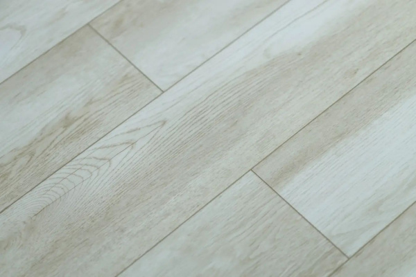 LVT Плитка Art East Art Tile Click 4/42 4V 45-01 ATC Берёза Шмидта 1220x180