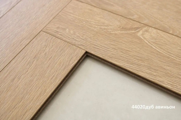 Ламинат Kronparket Herringbone 44020 Дуб Авиньон 34 класс 12 мм
