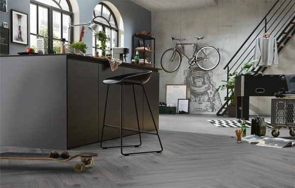 Ламинат Kronotex Herringbone D4167 Дуб Престиж серый 33 класс 10 мм